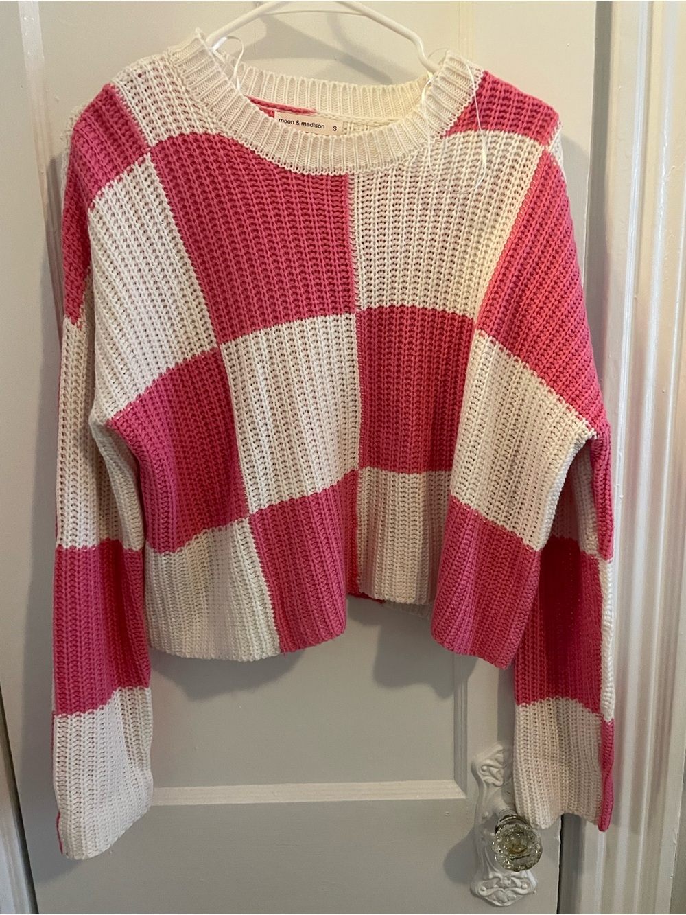 moon & madison Pink and Cream Checked Crewneck Sweater
